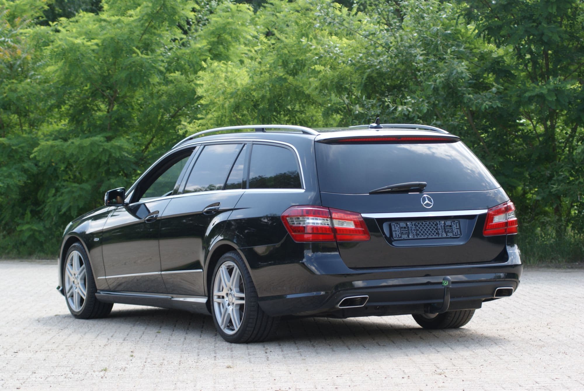 Mercedes-Benz E350 CGI AMG